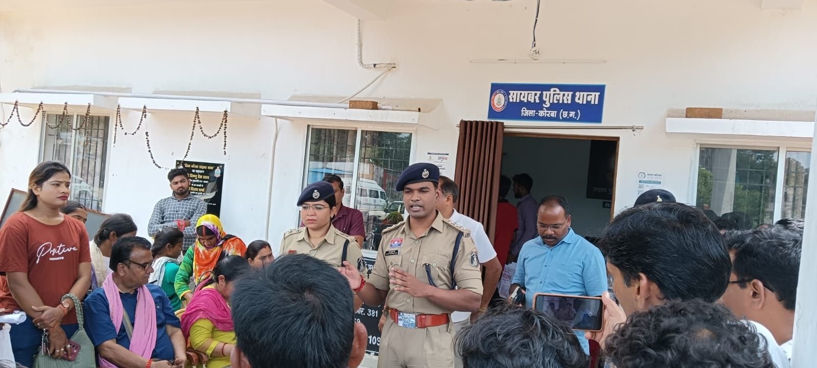 कोरबा पुलिस की बड़ी पहल गुम मोबाइल को वास्तविक स्वामियों को लौटाए गए